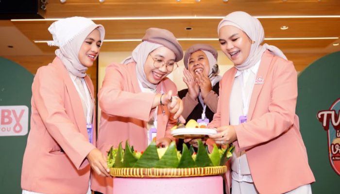 TWOgether in Retro Vibes: Momby.id Rayakan Dua Tahun Perjalanan Bersama Ibu Indonesia, Hadirkan Logo dan Jingle Baru