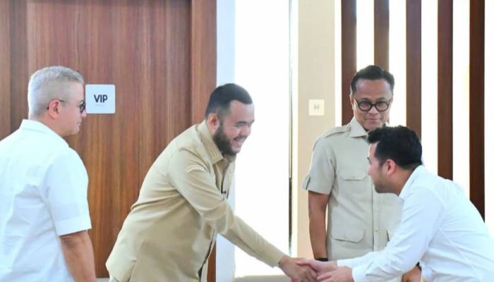 Tinjau Lokasi Bencana, Presiden Prabowo Sanjung Kinerja Pemko Padang