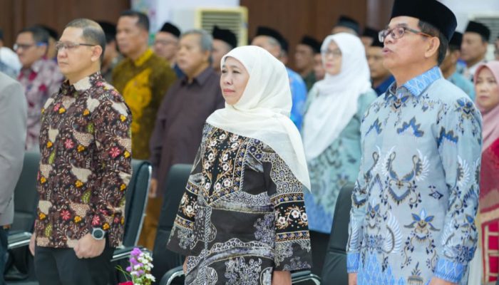 Dorong Pendidikan Berbasis Potensi, Gubernur Khofifah Terima Penghargaan dari BMPS