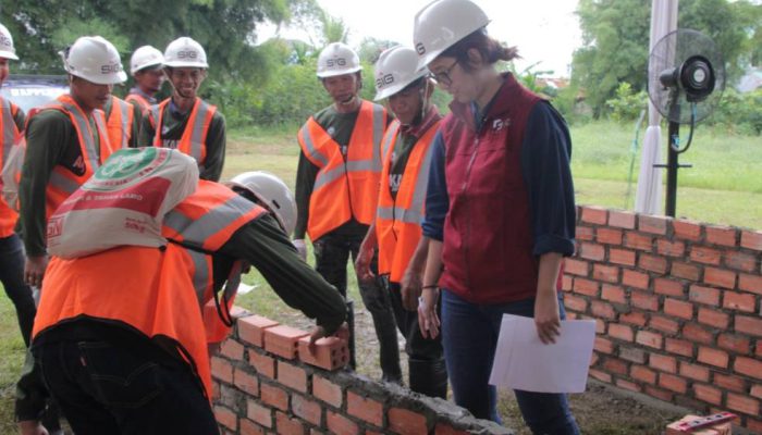 Dukung Indonesia Emas 2045, SIG Cetak 500 Ahli Bangunan Bersertifikat dan Raih Rekor MURI