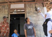 Gubernur Khofifah Percepat Elektrifikasi Jatim, Ribuan Rumah Tangga Miskin Dialiri Listrik Gratis