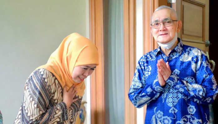 Gubernur Khofifah Kenang Try Sutrisno sebagai Prajurit dan Negarawan Sejati