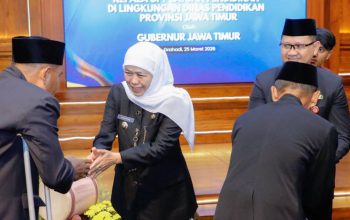 128 Kepsek SMA/SMK/SLB Dilantik di Grahadi, Khofifah Dorong Pendidikan Berdaya Saing