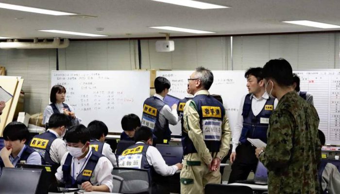Jepang Diguncang Gempa Besar, Ancaman Gempa Susulan Mengintai