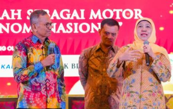 Gubernur Jatim Khofifah Borong Dua Penghargaan Nasional Disway Top Regional Leader Awards 2026