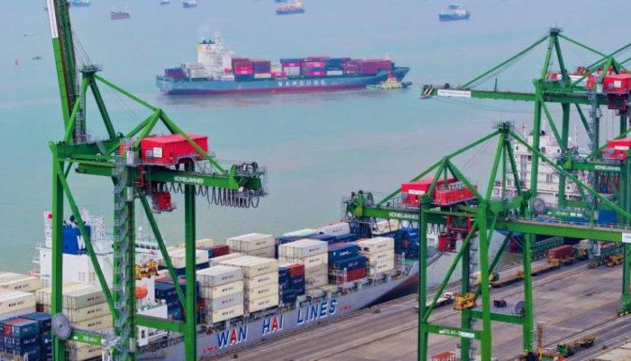 Terminal Teluk Lamong Perkuat Peran Jawa Timur sebagai Gerbang Baru Nusantara Lewat Capaian 1,2 Juta TEUs