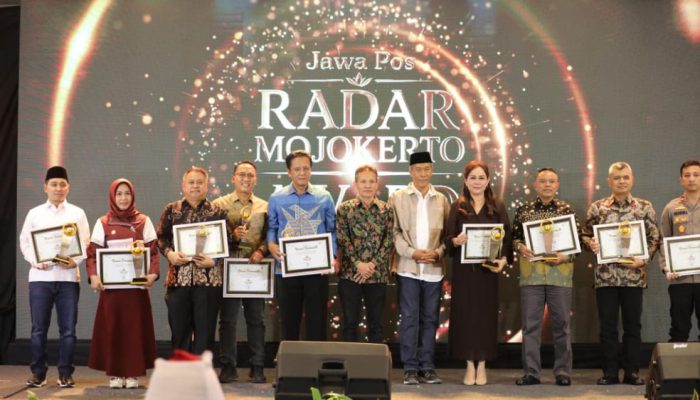 Komunikasi Publik Kolaboratif Antar Biro Adpim Jatim Antar Raihan Jawa Pos Radar Mojokerto Awards 2026