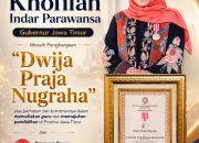 PB PGRI Anugerahkan Dwija Praja Nugraha kepada Gubernur Khofifah