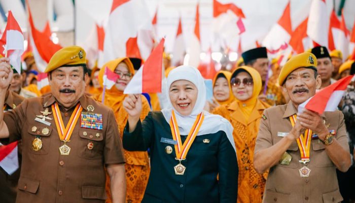 Hari Veteran Nasional 2026, Gubernur Khofifah Tekankan Bela Negara Tak Lagi Angkat Senjata**