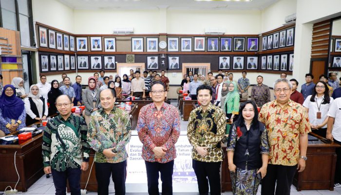 Tekan Ketimpangan Inflasi, Wagub Emil Dorong Efisiensi Logistik dan Transformasi Industri Hijau