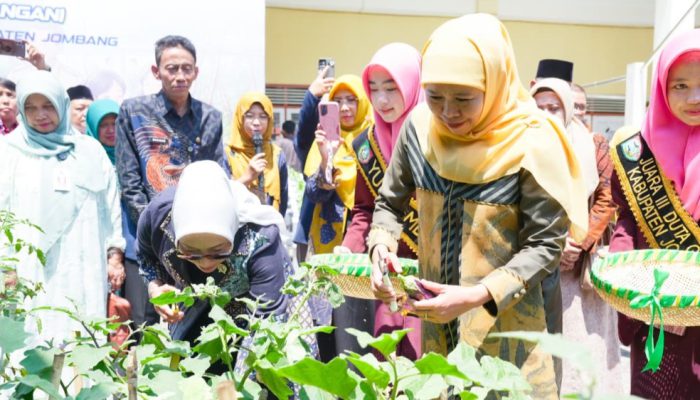 Gubernur Khofifah Gaungkan SIKAP di Sekolah, Dorong Siswa Belajar Ketahanan Pangan dari Hulu ke Hilir