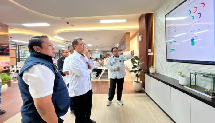 Kemenhub Tinjau Green Port Terminal Teluk Lamong, Apresiasi Komitmen Tekan Emisi