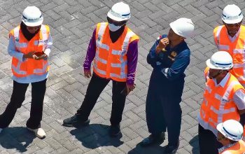 Terminal Petikemas Nilam Perkuat Peralatan Operasional dengan E-RTG Baru