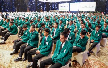 Di Hadapan Mahasiswa Baru UNUSA, Wagub Emil Ungkap Tiga Bekal Penting Menuju Indonesia Emas 2045