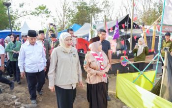 Khofifah dan Santri Pramuka PPSN VI Tanam 1.000 Pohon, Gelorakan Cinta Lingkungan