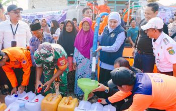 70 Desa di Sumenep Terdampak Kekeringan, Khofifah Salurkan Bantuan Air Bersih Rp130 Juta