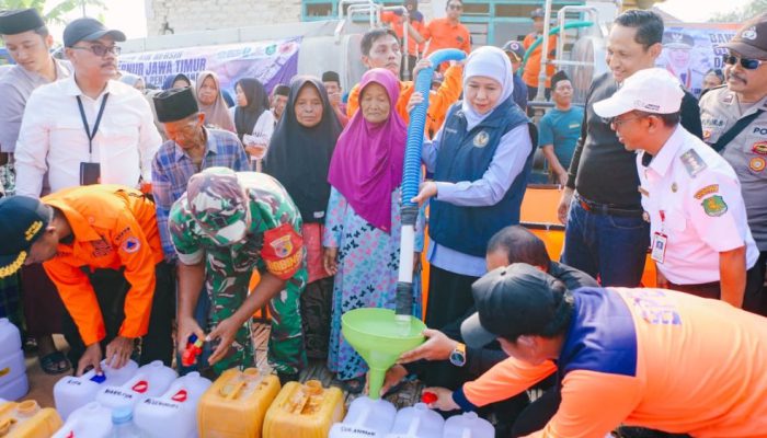 70 Desa di Sumenep Terdampak Kekeringan, Khofifah Salurkan Bantuan Air Bersih Rp130 Juta